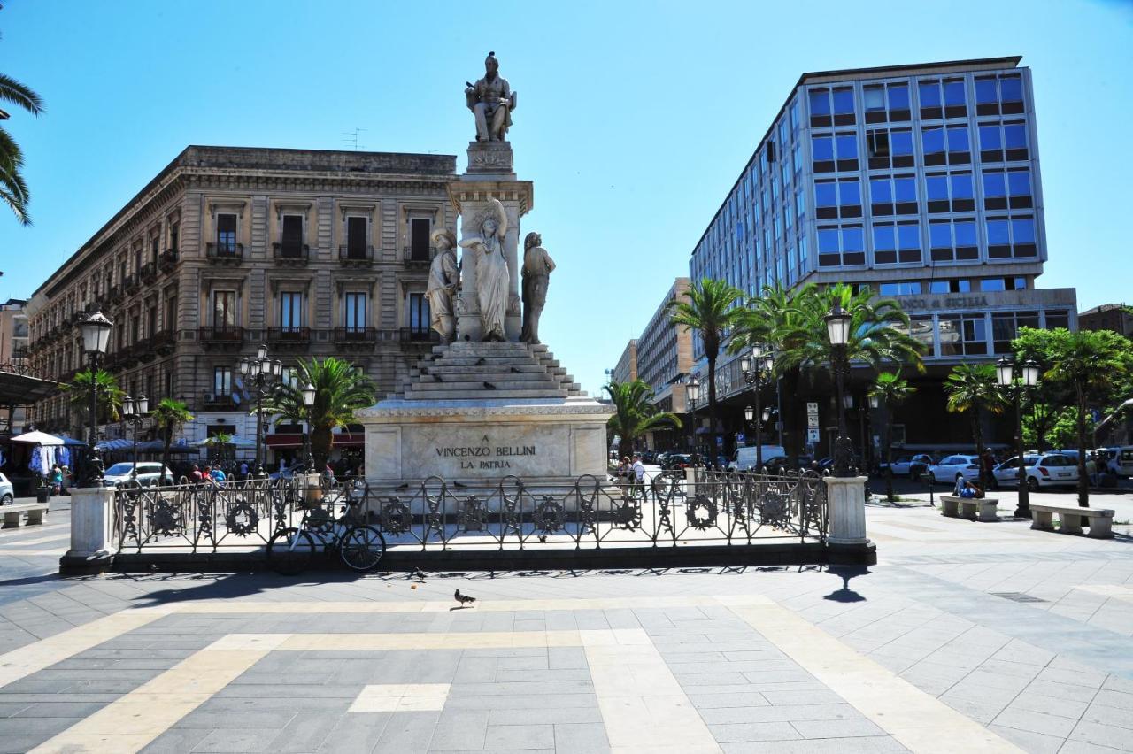 Home 22 Appartamento In Centro Storico - カターニア エクステリア 写真