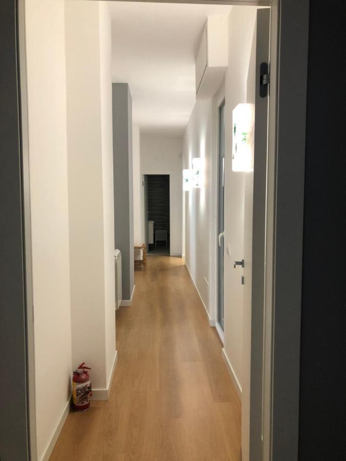 Home 22 Appartamento In Centro Storico - カターニア エクステリア 写真
